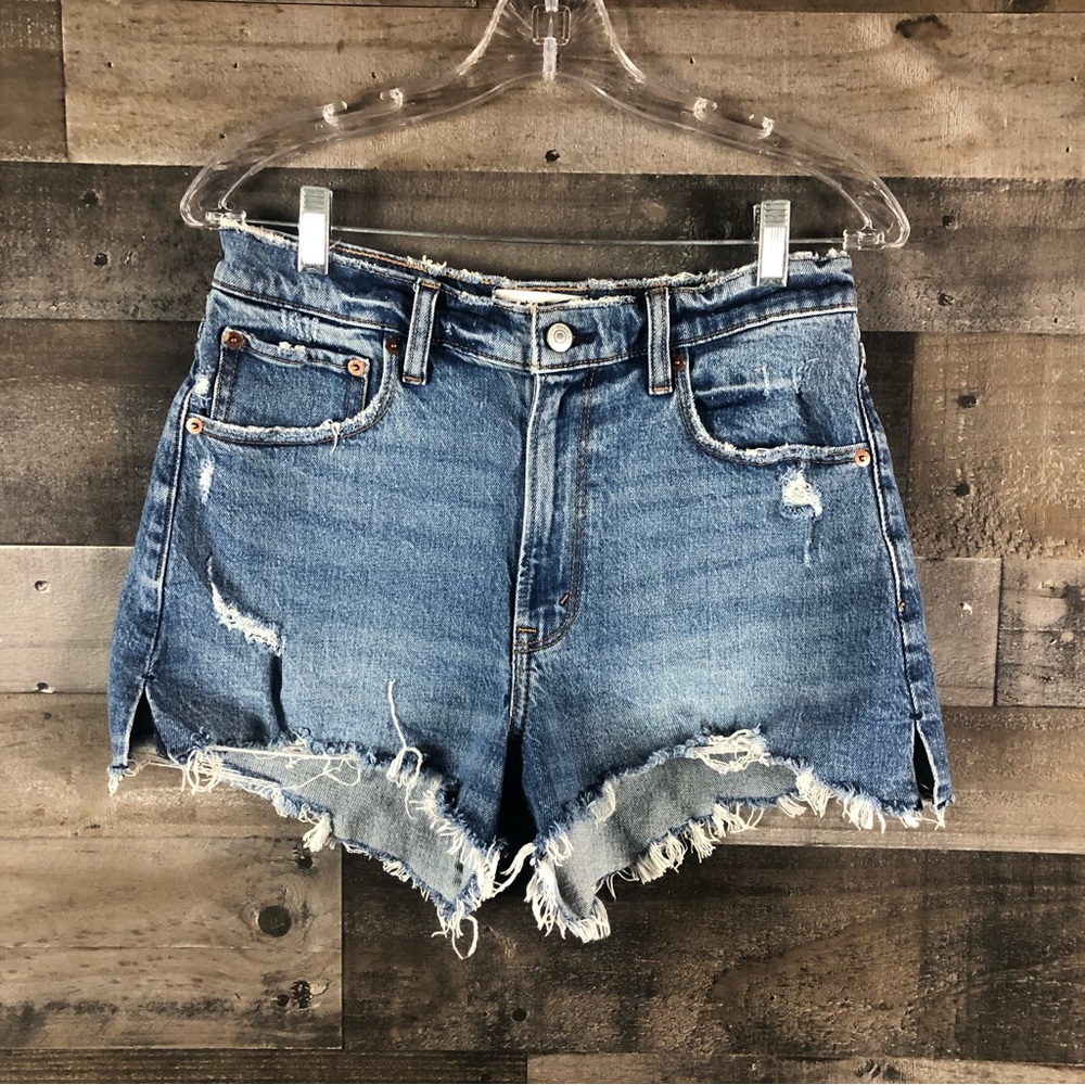 Abercrombie & Fitch The Cutoff Short High Rise Size 4/27